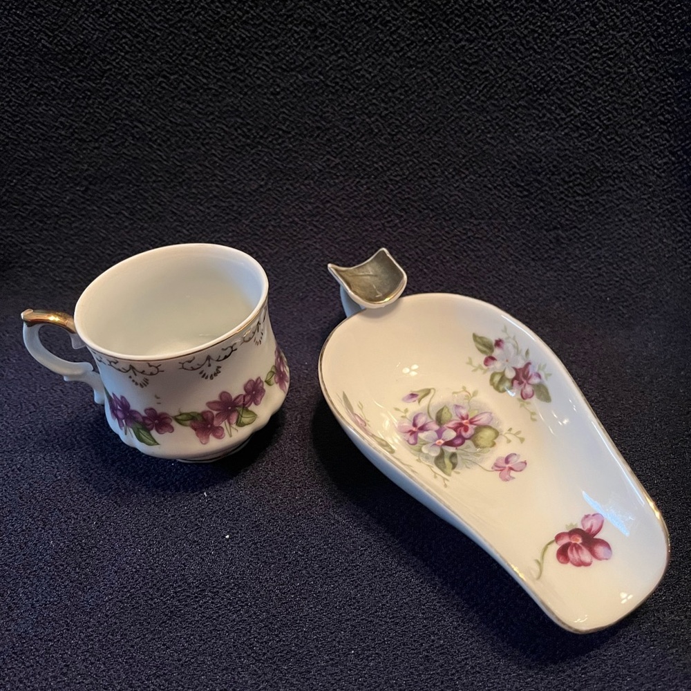 Vintage INARCO Japan DEMITASSE TEACUP Violets Gold Trim with Vintage Lemon dish